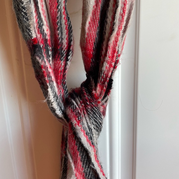 Lot of 3 scarves- 1 FREE WITH PURCHASE OF ANYTHING ELSE. - Picture 2 of 10